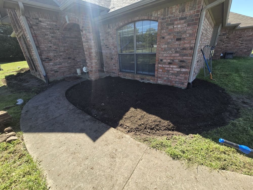 All Photos for Ornelas Lawn Service in Lone Oak, Texas