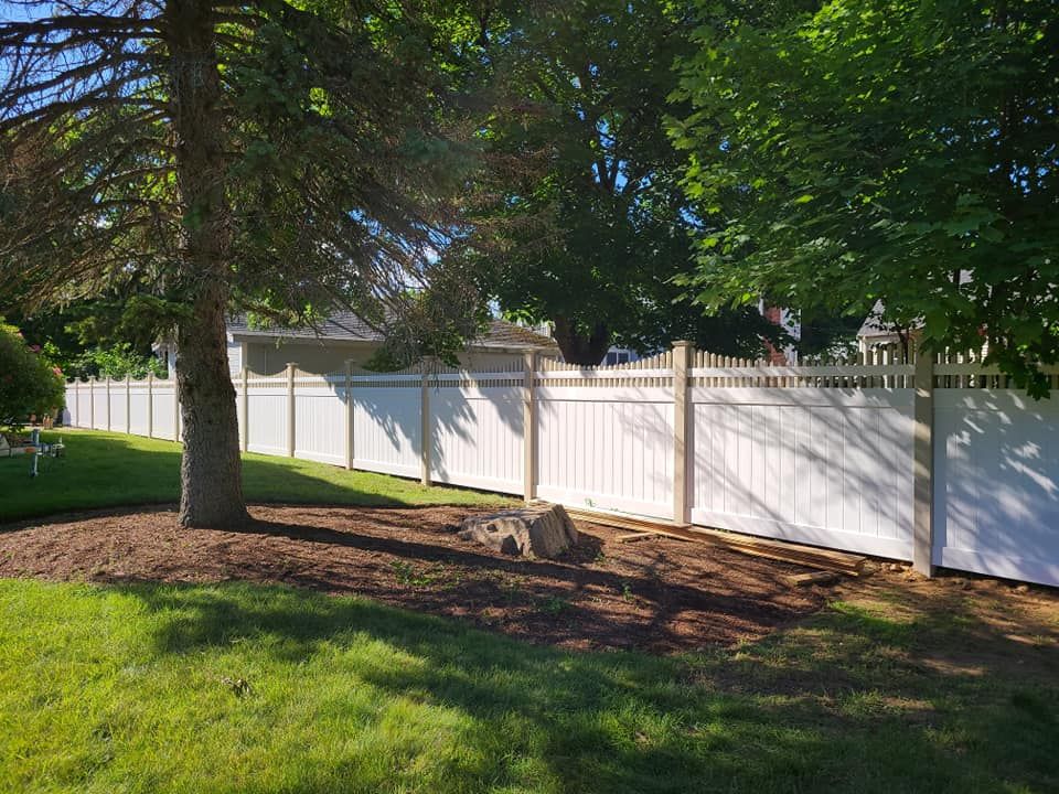 Vinyl Fences for Azorean Fence in Peabody, MA