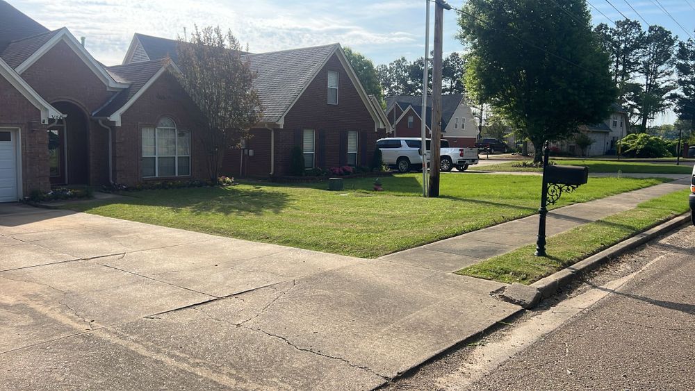 All Photos for Sanchez Z. Landscaping in Memphis, TN