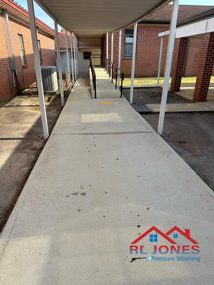 All Photos for RL Jones Pressure Washing  in    Monroeville, AL