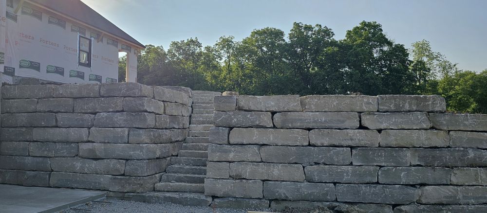 Retaining Wall Construction for Viking Dirtworks and Landscaping in Gallatin, MO