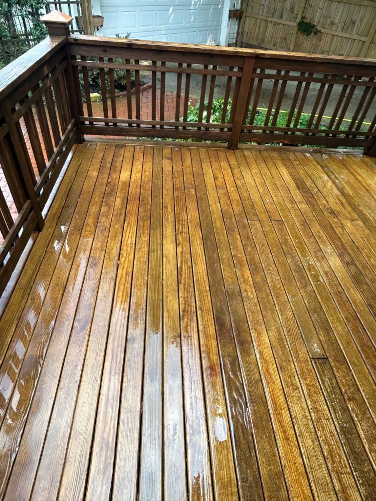 Home Softwash for J&J Power Washing and Gutter Cleaning in Sycamore, IL