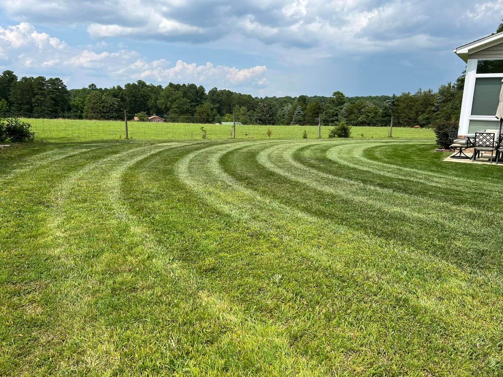 Landscaping for Red Clay Landscapers in Sophia, NC