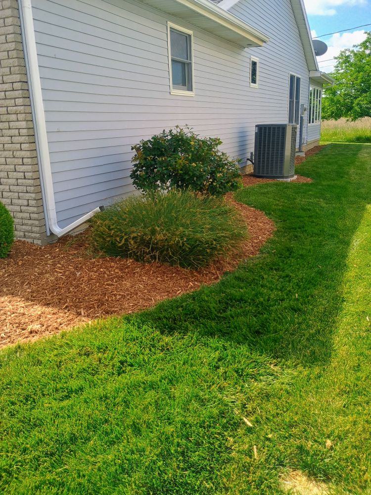All Photos for R&M Lawn Control in Defiance, OH
