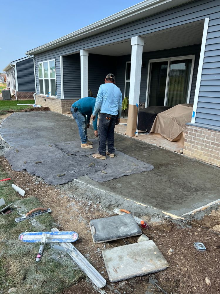 Patios for Ibarra Concrete Services LLC in Detroit, MI