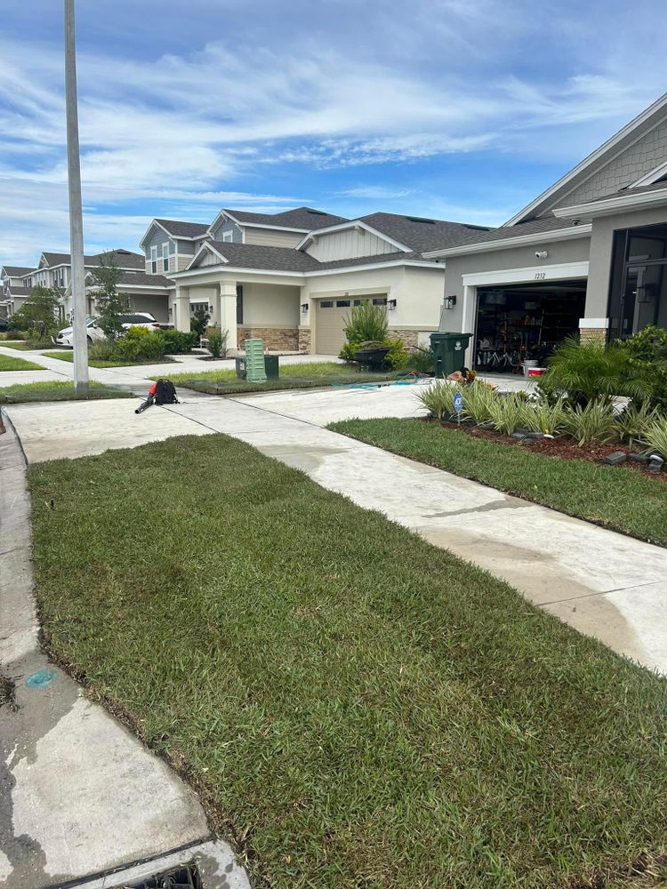 All Photos for Estrada All Pro Lawn Service in Auburndale, Florida