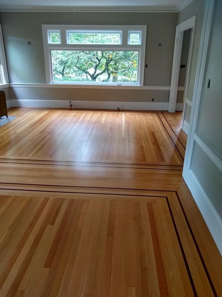 Smithe Hardwood Flooring  team in Sandy, OR - people or person