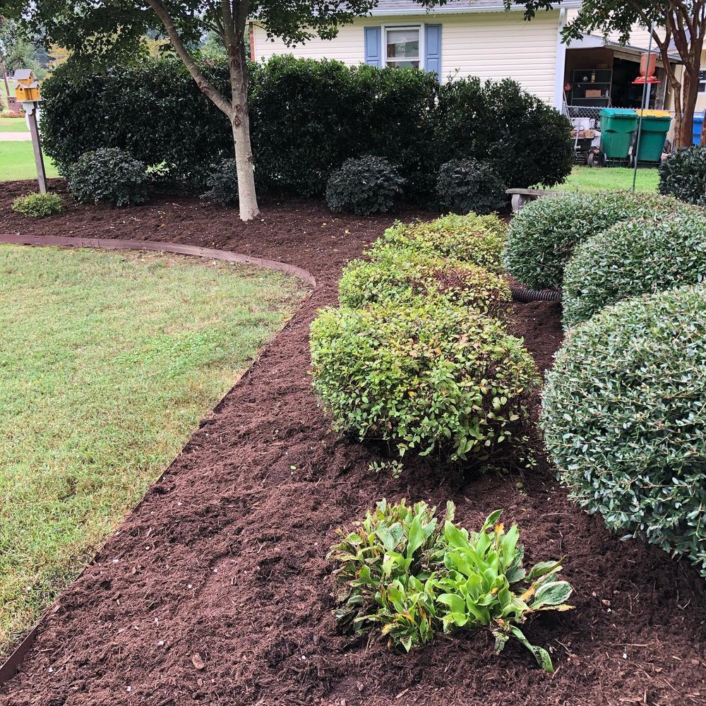 Landscaping for Grandview Lawn Care in Norwood, NC