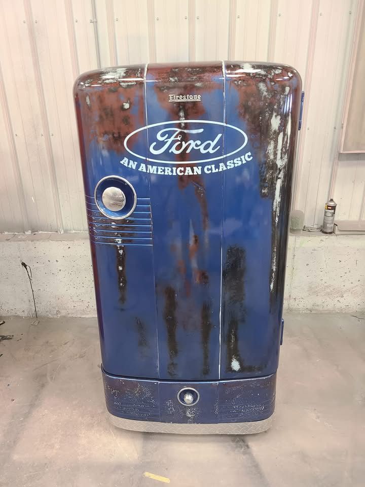 Vintage Refrigerator Projects for Wessels Custom Paint & Restoration in Bad Axe, MI