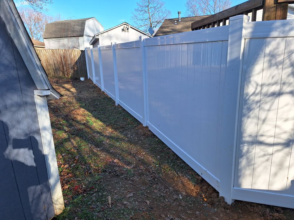 All Photos for Apex Fence in Henderson, KY