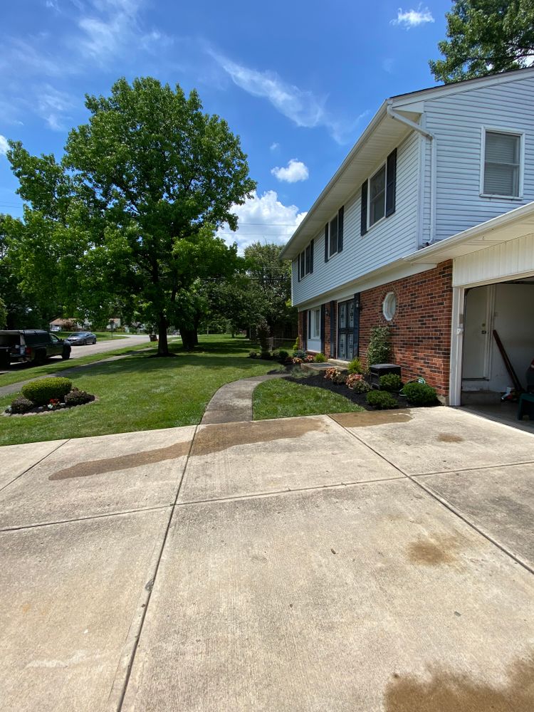 All Photos for Castle JR Landscaping & Painting LLC in Cincinnati, OH