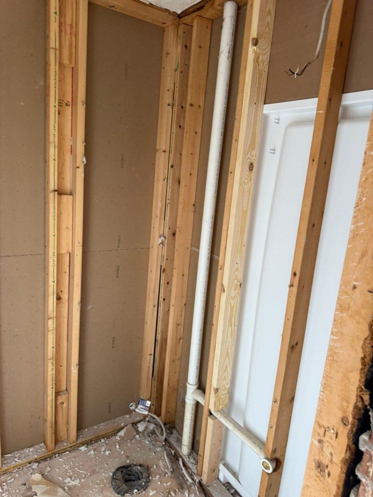 All Photos for Momos Construction in Piney Flats, TN