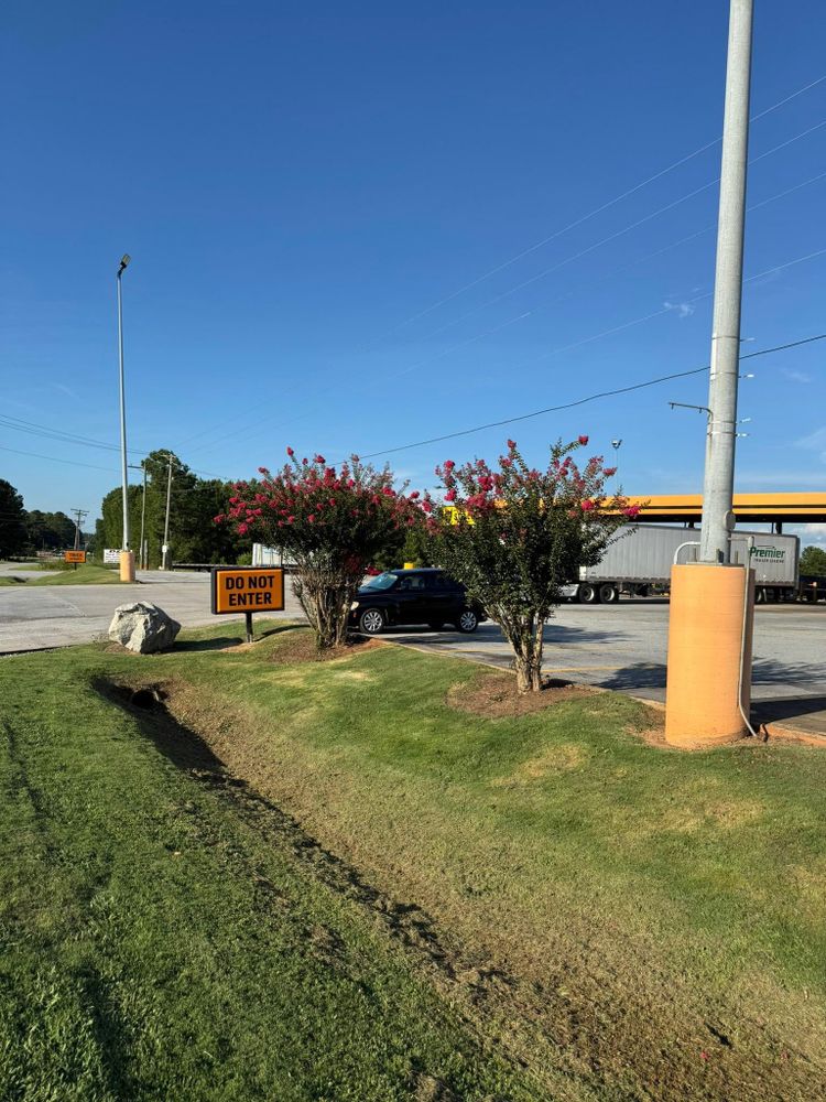 All Photos for Thin Green Line Landscaping & More in Laurens, SC