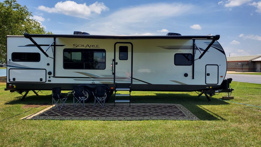 2022 Solarie 36 ft for Paradise RV Rentals in Perry, GA