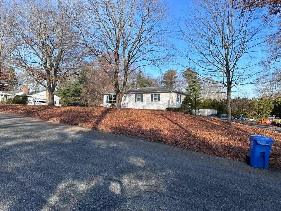 All Photos for Navedo’s Lawn Care LLC in Putnam, CT