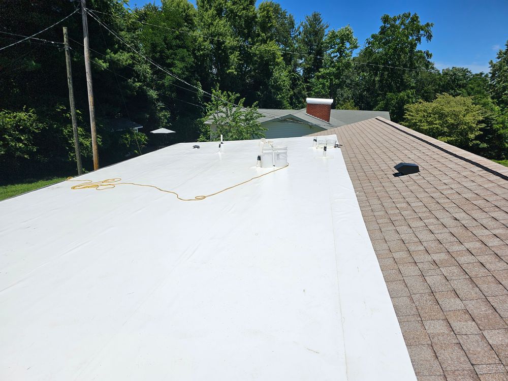 Certainteed Landmark Lifetime Shingles  for Peak Perfection Roofing LLC  in Asheville, NC