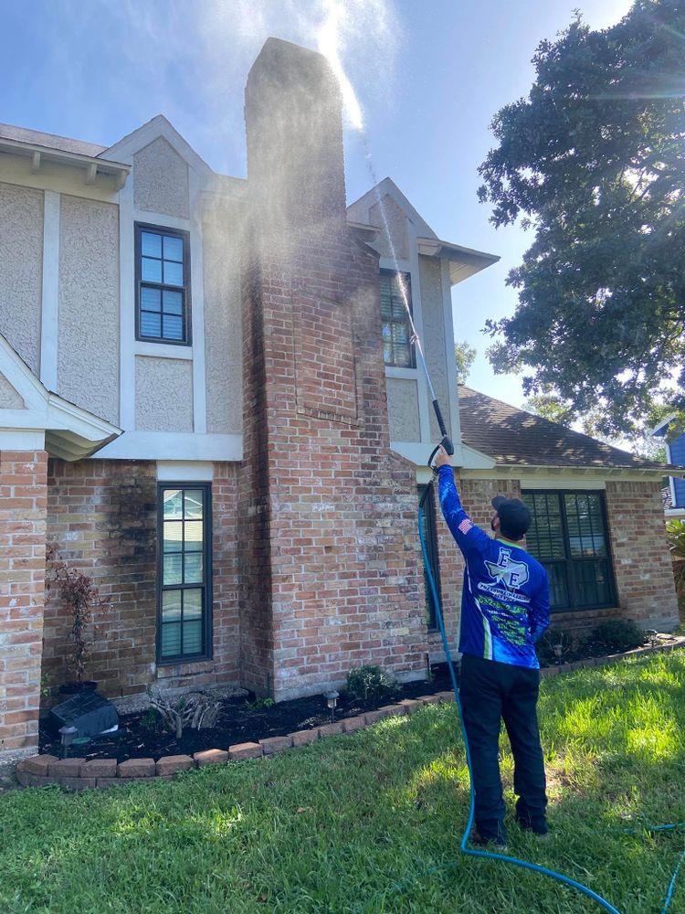 Home Softwash for E&E Pressure Washing Service, L.L.C. in Houston, TX