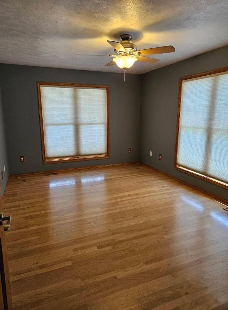 All Photos for Loving 217 Homes in Chatham, IL