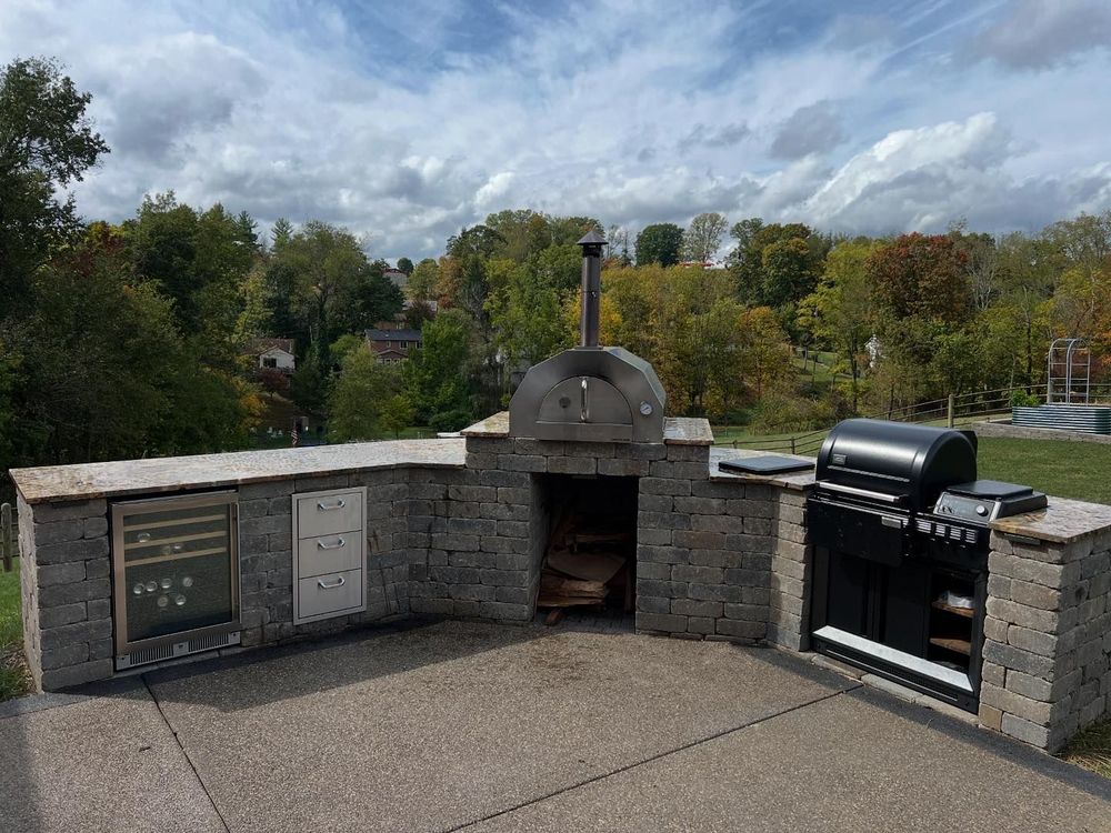 Outdoor Kitchens & Living Spaces for Henney’s Custom Hardscapes in Canonsburg, PA