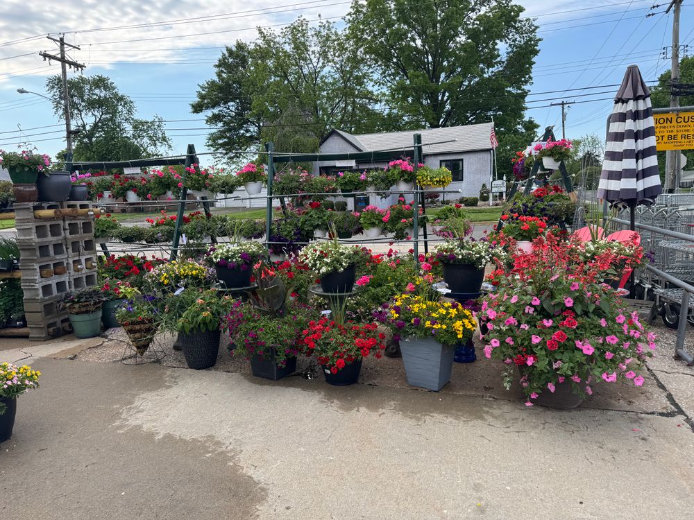 All Photos for Mayfield Landscaping in Staunton, IL