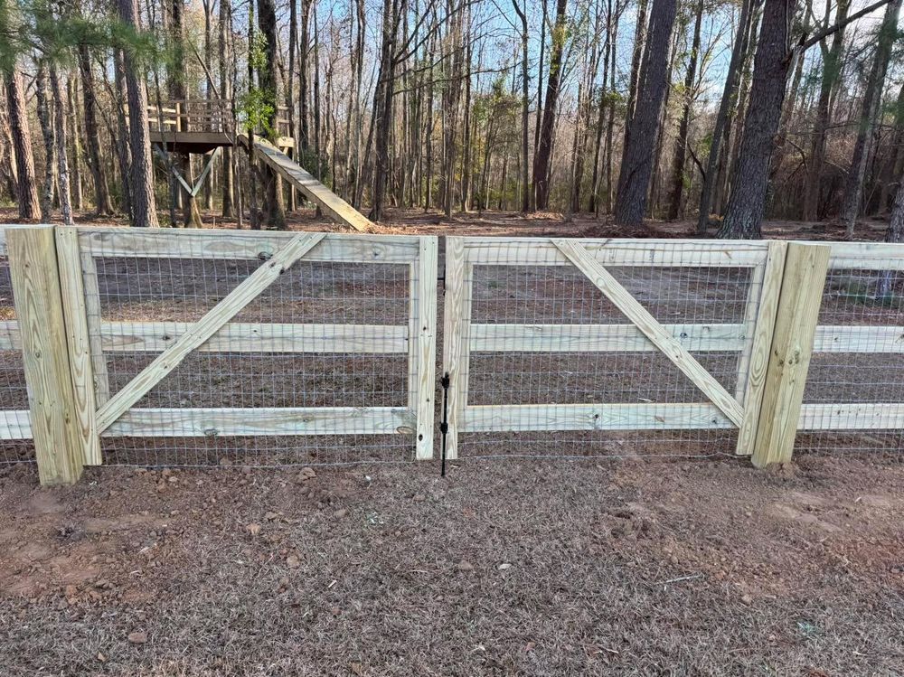 All Photos for 4 In The Fire Fencing LLC in Darlington, SC