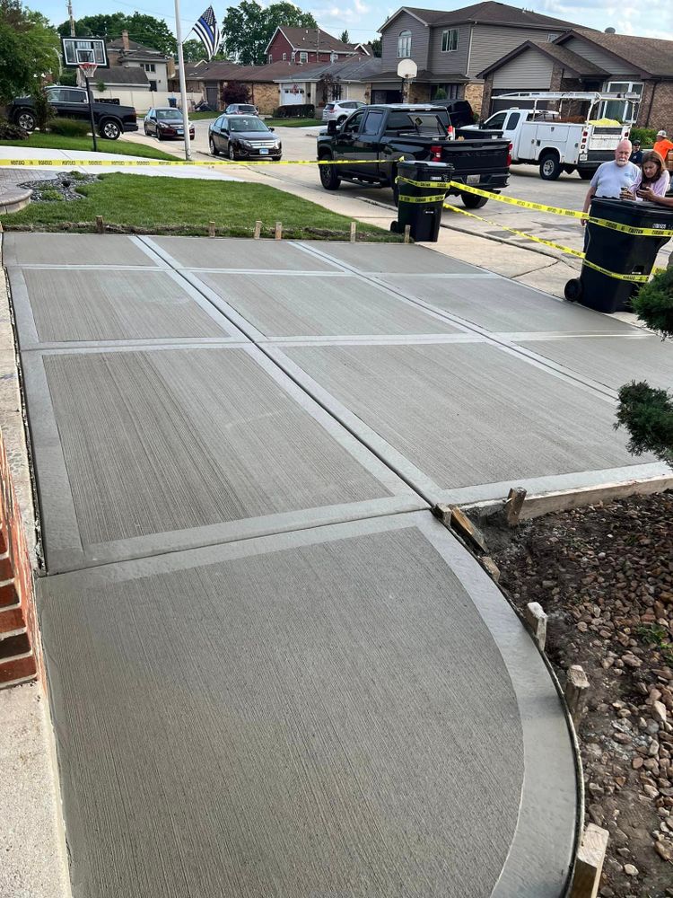   Concrete for Luna Dynasty Concrete in Chicago, IL