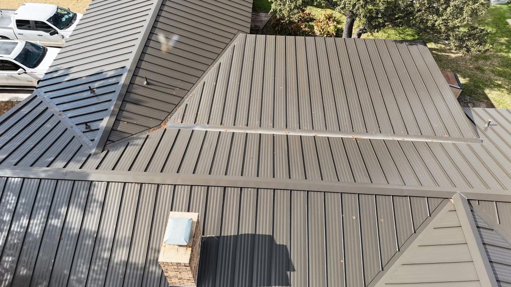 Metal roofs  for Barcenas Roofing & Remodeling in San Saba, TX