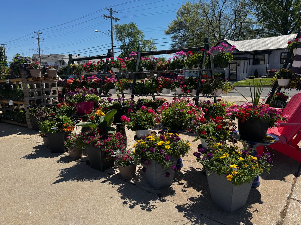 All Photos for Mayfield Landscaping in Staunton, IL
