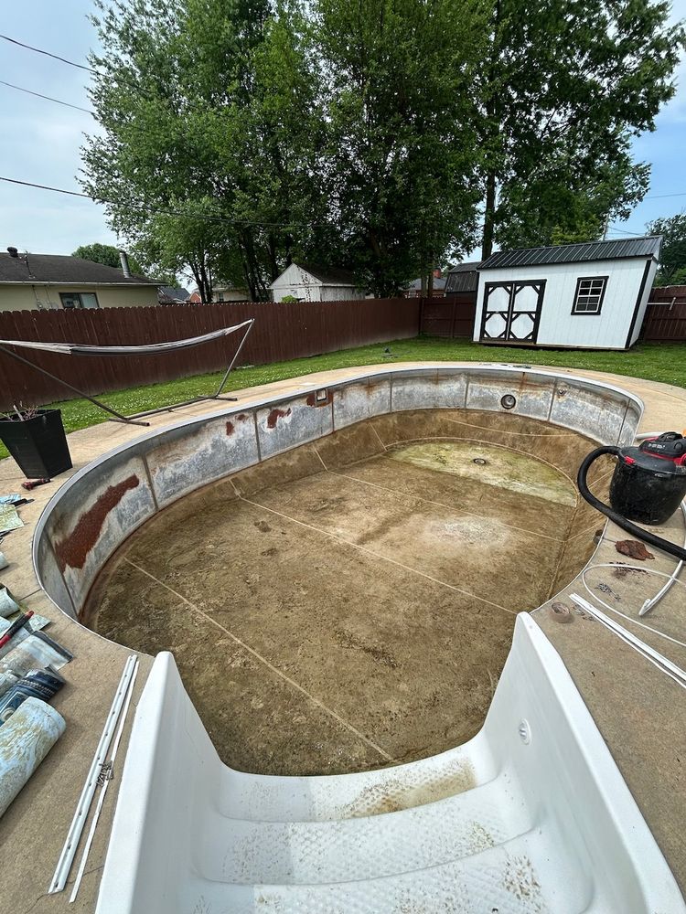Liner Changes for CW Pool Care in Owensboro, KY