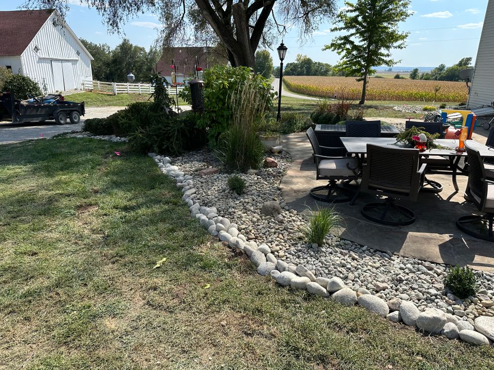 Landscaping for Thomas' Lawn Care in Maryville, MO