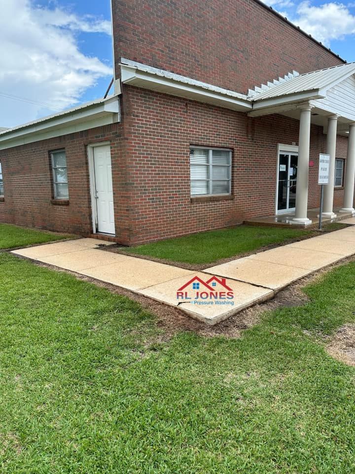 All Photos for RL Jones Pressure Washing  in    Monroeville, AL