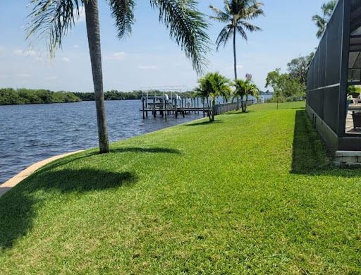 Fall and Spring Clean Up for Southern Pride Turf Scapes in Lehigh Acres, FL