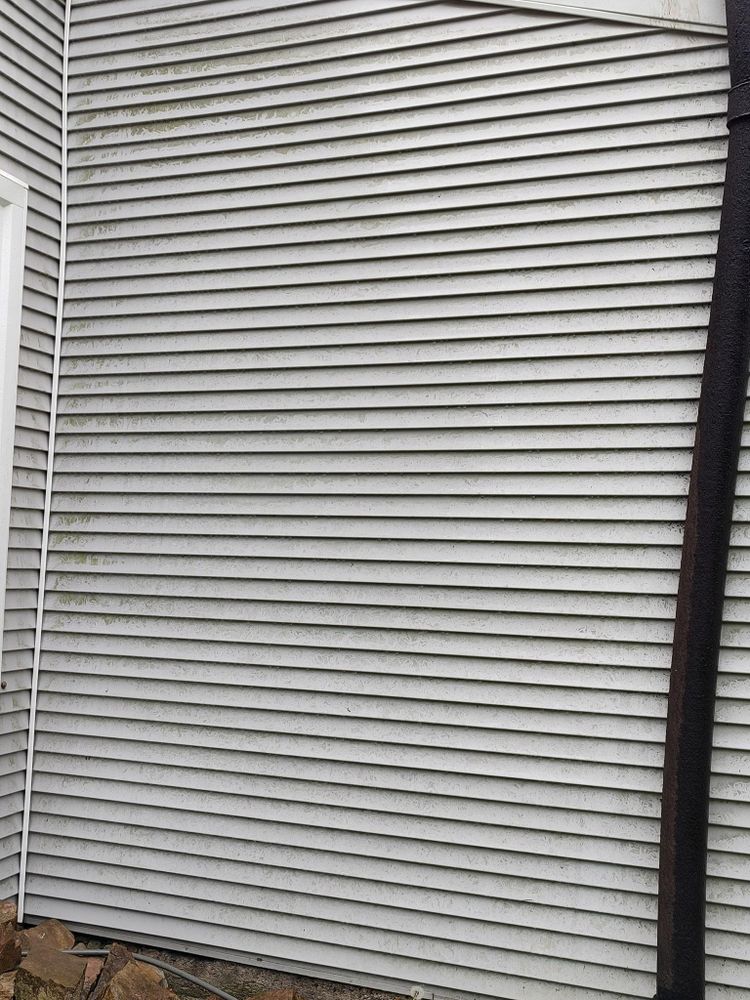 All Photos for MMN Cleaning PressureWashing & Gutter Cleaning LLC in Medina, New York