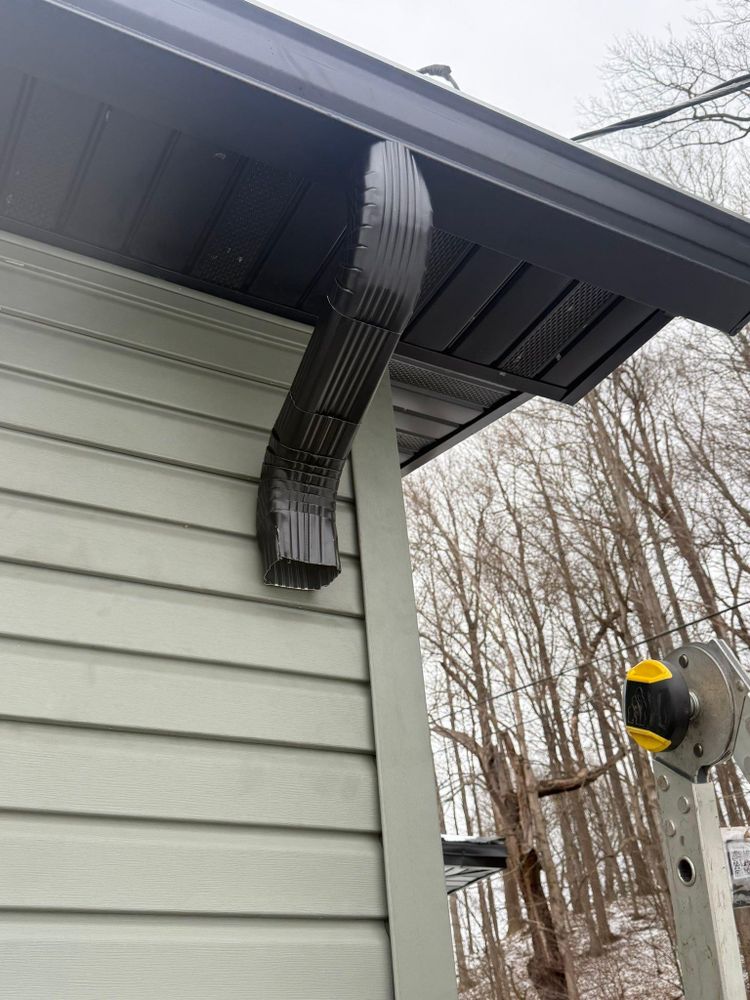 All Photos for Top Hand Roofing and Gutter in Pomeroy, OH