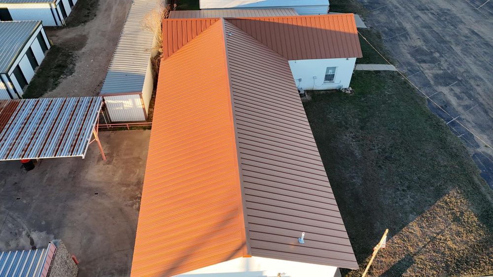 Metal roofs  for Barcenas Roofing & Remodeling in San Saba, TX