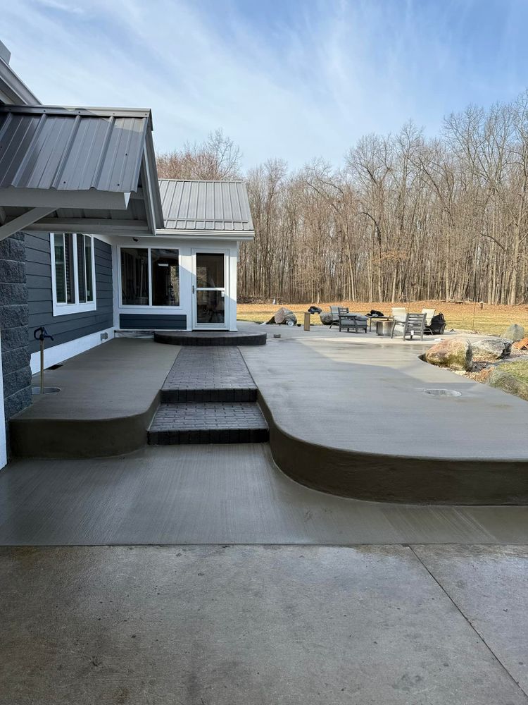 B & E Concrete team in Michigan City, IN - people or person
