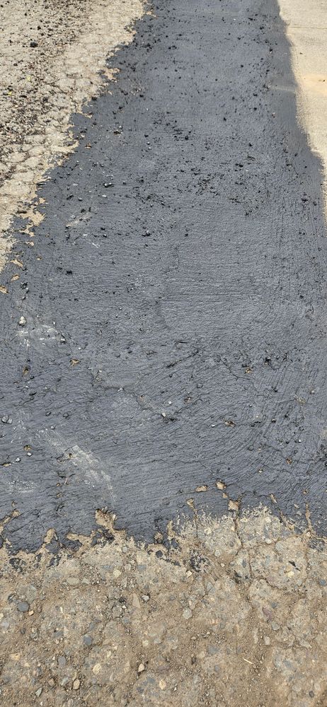 Asphalt repair maintenance  for Mid-Mountain Maintenance in Bonney Lake, WA