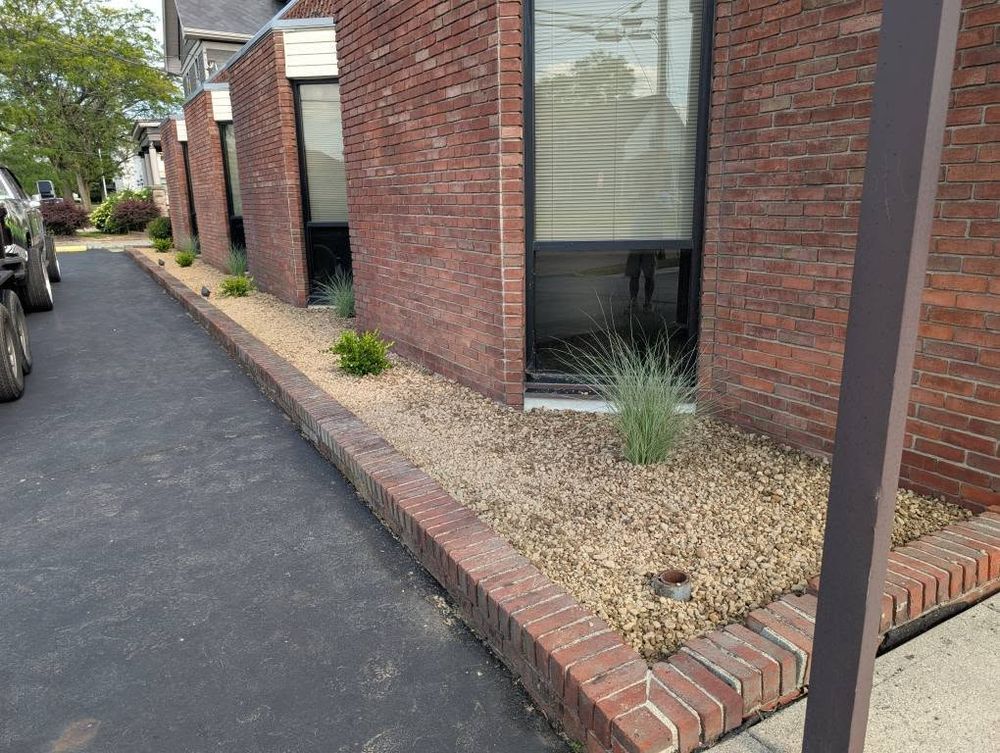 Landscaping for Knapps Landscaping and Lawn Care in Marion, OH