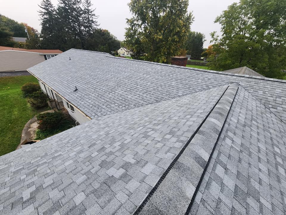 Roofs for Eminence Construction & Remodeling  in Syracuse, NY