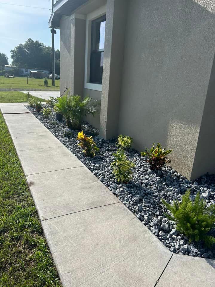 All Photos for Estrada All Pro Lawn Service in Auburndale, Florida