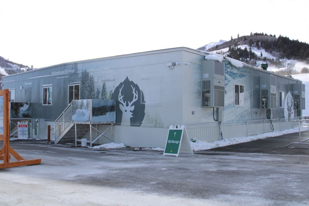 Modular Trailers for Gold Label Construction in Salt Lake County, UT