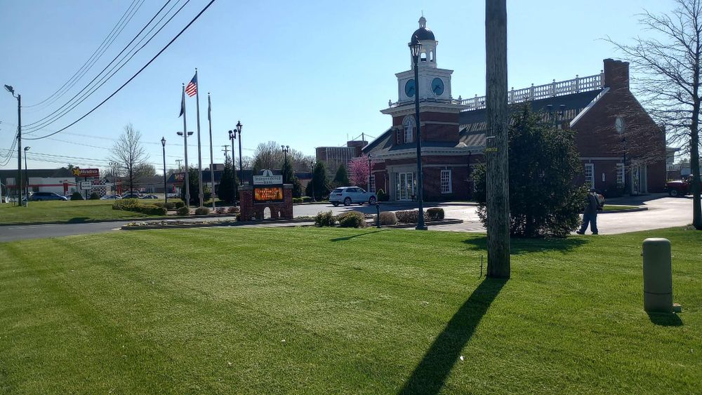 Lawn Care for Bailey’s Lawn Care & Dirt Service in Murray, KY