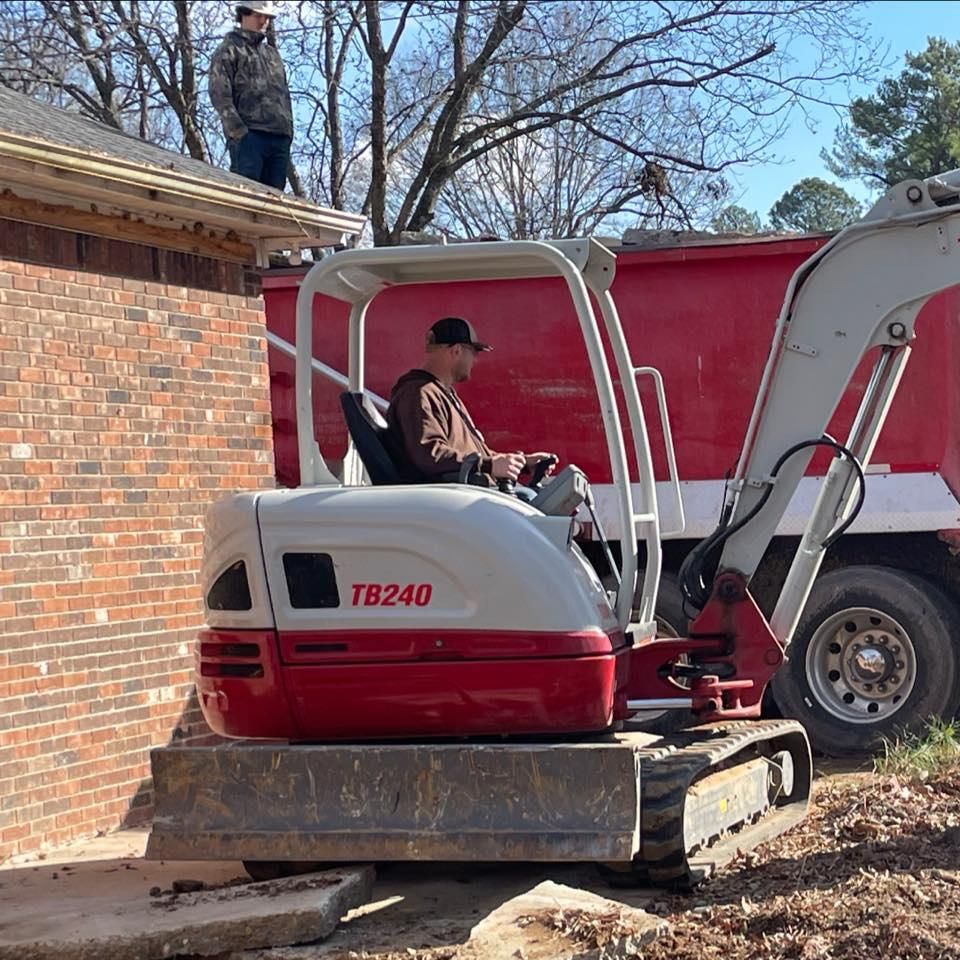 All Photos for Maness Trucking & Excavation in Lexington, TN