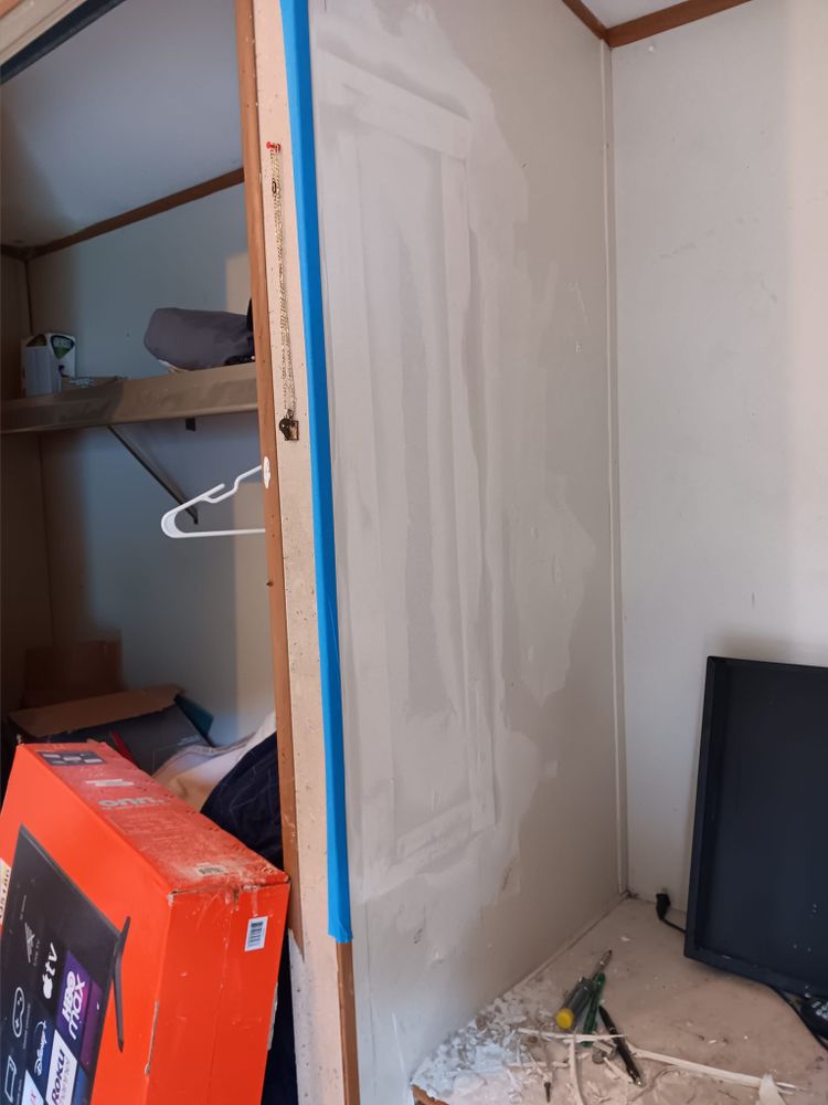 Drywall Patch and Repair for Dead Tree General Contracting in Carbondale, Illinois