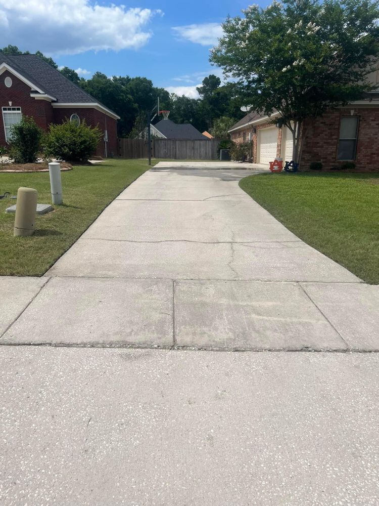 All Photos for All-Star Lawn Care & Soft Washing in Mobile, AL