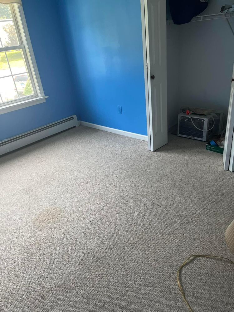 All Photos for Laura Mae Properties in Wolcott, CT