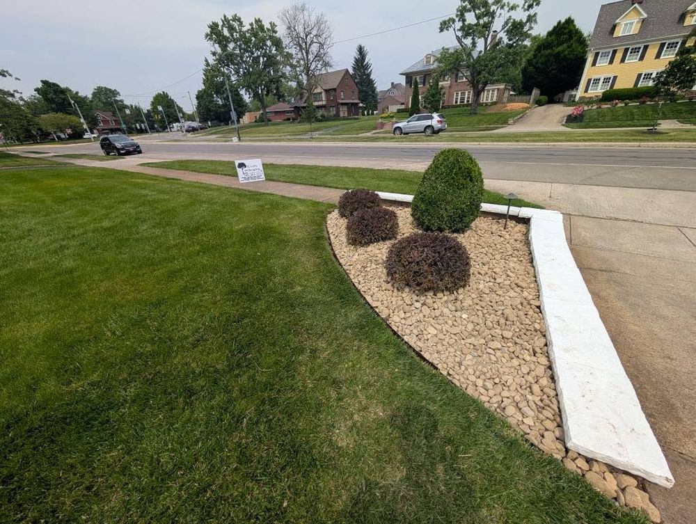 Landscaping for Knapps Landscaping and Lawn Care in Marion, OH