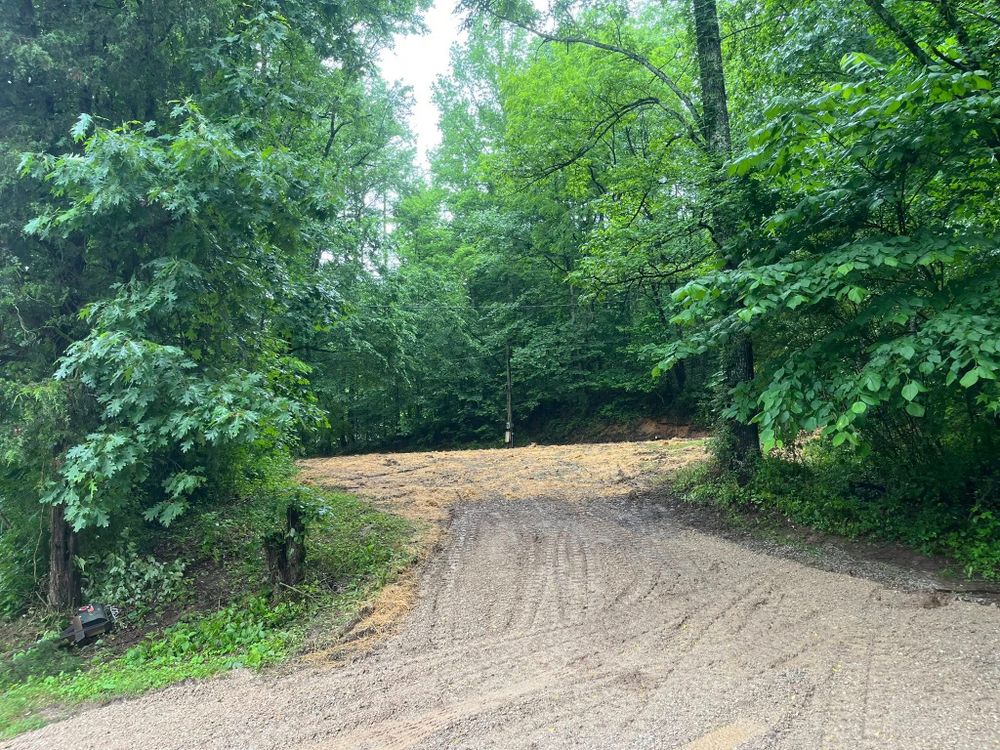 Dumpsters and Hauling  for Toss It Waste LLC in Harriman, TN