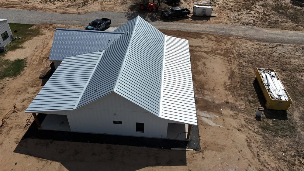 Metal roofs  for Barcenas Roofing & Remodeling in San Saba, TX