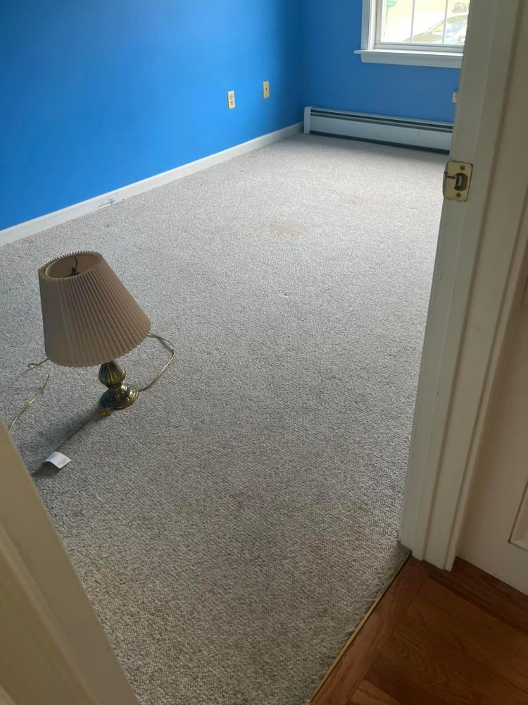 All Photos for Laura Mae Properties in Wolcott, CT